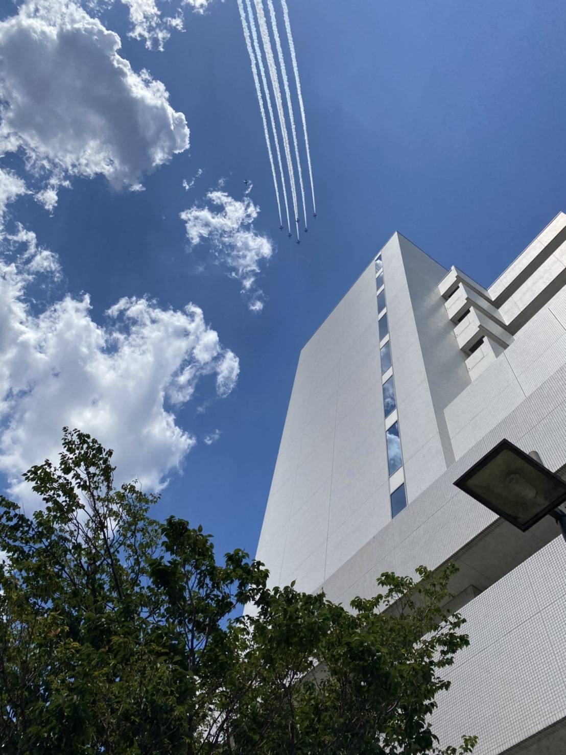 5月29日の朝ごはん(銀タラのハーブグリル、コロナ禍の医療従事者へブルーインパルスからのエール)