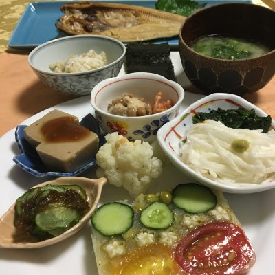 6月15日の晩ごはん(ホッケの開き焼と夏野菜の塩レモンゼリー)