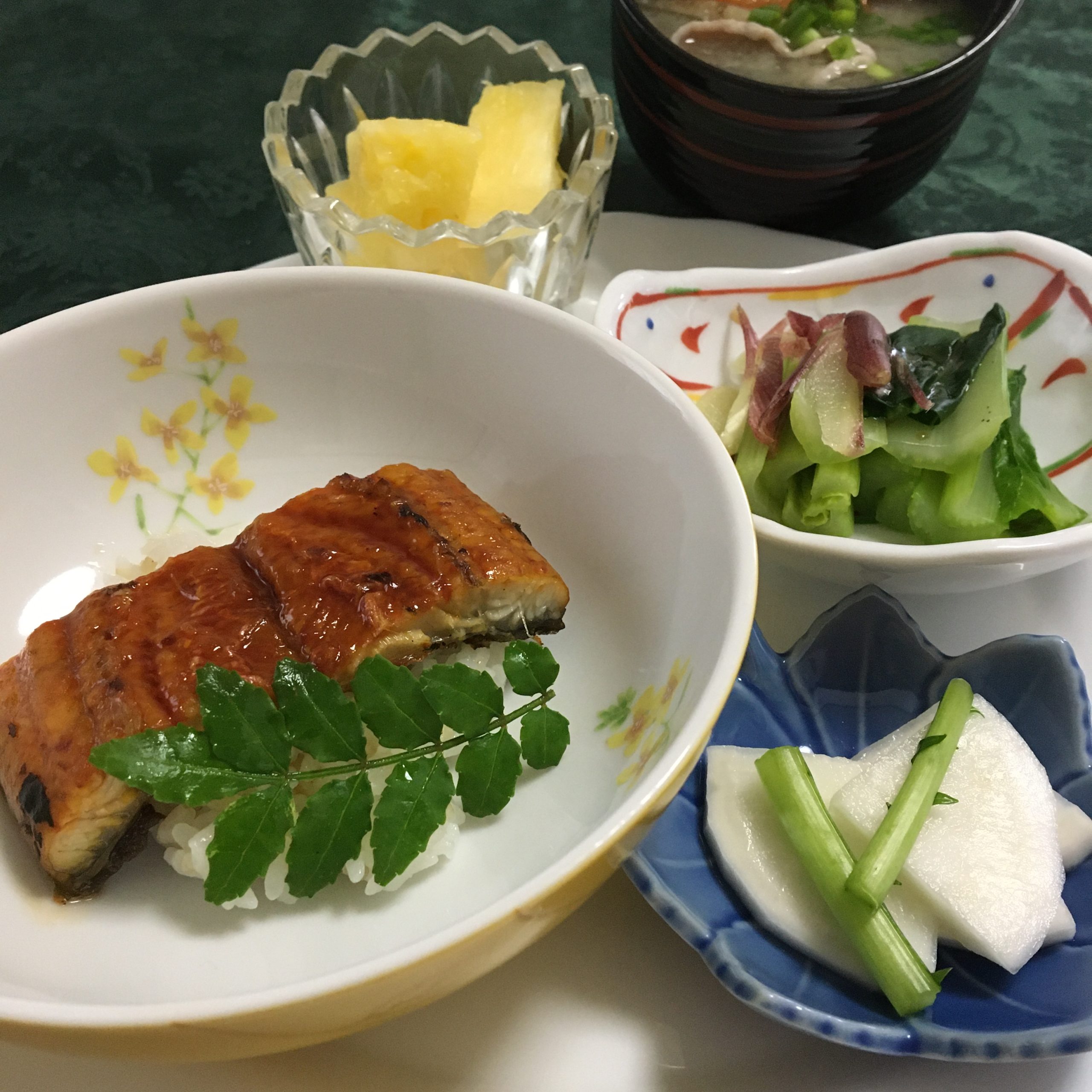 6月17日のお昼ごはん(生素麺、鰻ごはん、かつ丼)